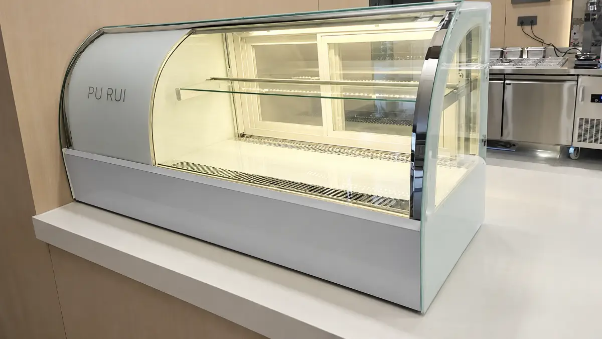 commercial cake display chiller for café, bakery & dessert shop
