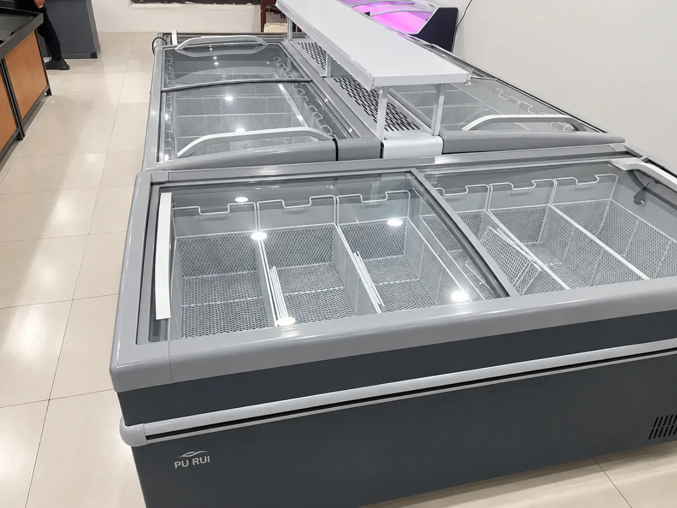 modular supermarket island freezer with sliding glass lids