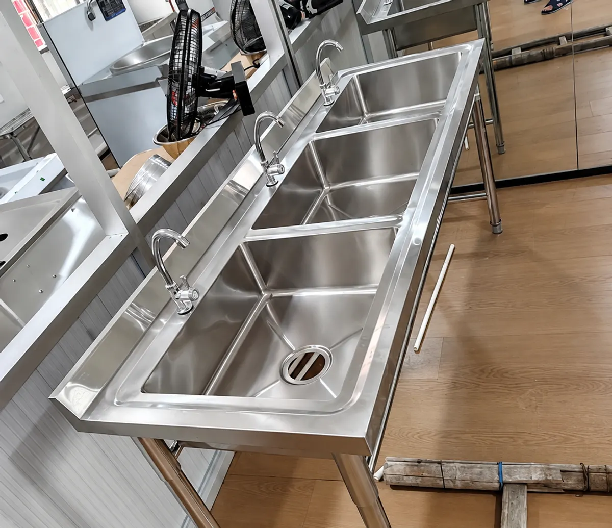 commercial stainless steel kitchen sink